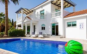 Villa Yolo